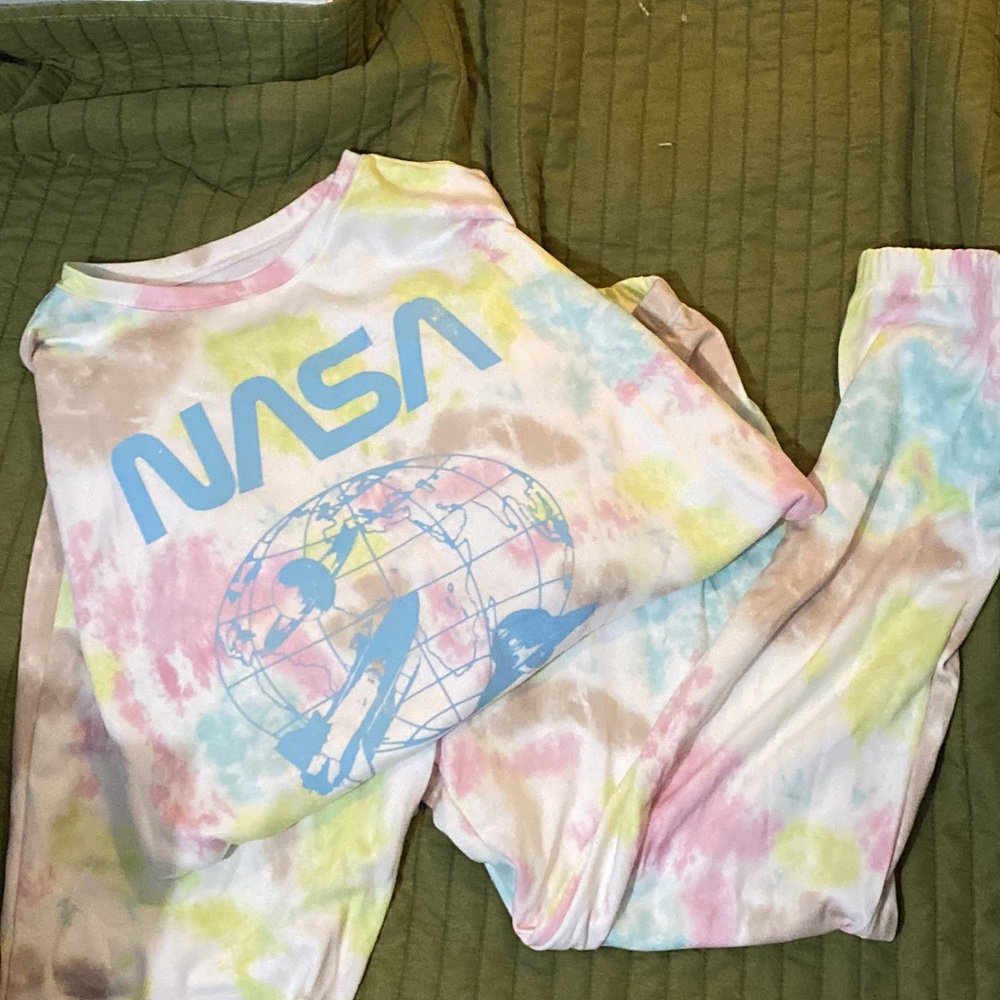 MATCHING SET